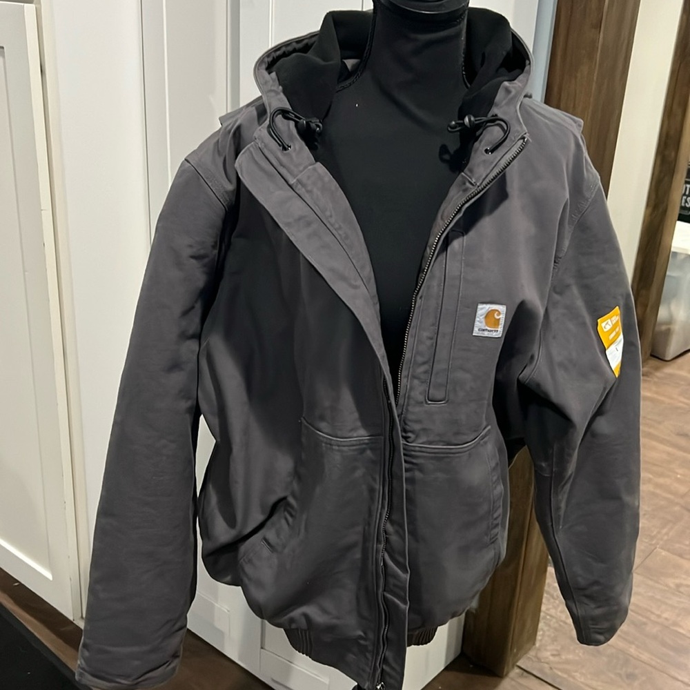 Carhartt Men’s Jacket- New with Tags-size Large
